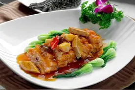 让我们来扒一扒鳄鱼与人类的相爱相杀图片