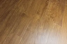 新房装强化地板真的耐磨吗？专家分析出的结论，震惊到了无数人！图片