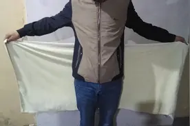 浴巾裹在身上容易掉，教你一招怎么拽都拽不掉的窍门，赶紧试一试视频封面