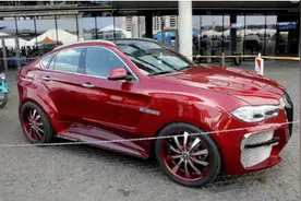 富豪买辆宝马X5，自己改装出门都让街坊笑它图片