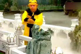 六小龄童豪宅曝光，条件寒酸让网友心疼，他五个字回复视频封面