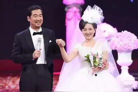 一场迟到了20年的婚礼，让在场的人都泪流满面图片