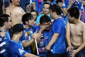 香港足球87年的坚守！进球后，他哭得像“200斤的孩子”图片