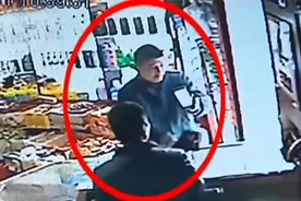 佯装扫码用截图充当支付界面  男子诈骗屡得手视频封面