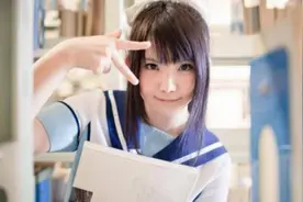 一首《我们》萌萌的，甜甜的，好听极了！视频封面