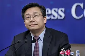 红会屡陷“天价帐篷和郭美美”公信力危机，立法如何应对监管？视频封面