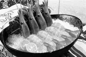 活牡丹虾现身杭州餐馆 众虾登上夏季老百姓餐桌图片