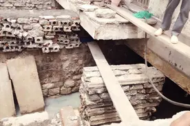 市中区居民院内惊现20多平米大坑，事件有了进展图片