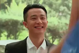 黄轩 你的发型雷到我了！视频封面