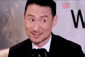 张学友16岁女儿颜值爆表恋上已婚男，父亲回应：不支持不反对视频封面