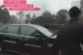 周润发发哥真大牌排场，保镖成群，气场弘大图片