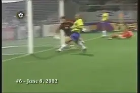 历史第一前锋 罗纳尔多世界杯上的15个进球图片