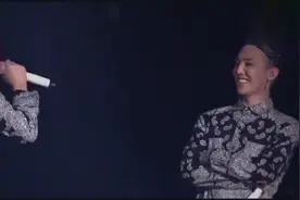 胜利唱歌遭权志龙GD熊抱，BigBang日本演唱会甜翻花絮！图片