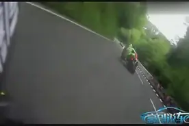 第一视角！17分钟跑完曼岛TT60公里，离死亡只有半步之遥！图片