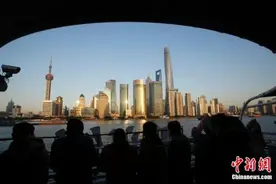 持“绿卡”需注销上海户口？沪警方发布政策解读图片