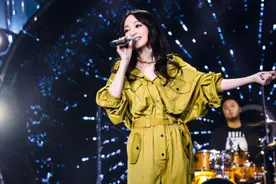 《歌手》张韶涵用六首歌唱出十七年，来酷我畅享5分钟演唱会！图片