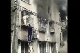 朝晖二区一居民楼火灾 又是这样常见的东西惹祸图片