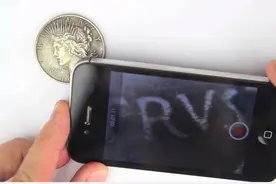 他将激光笔透镜装在手机摄像头上，结果拍出的照片连摄影师都佩服图片