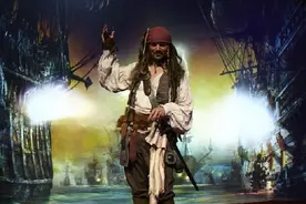 迪士尼带你在光影和现实中“穿越”图片