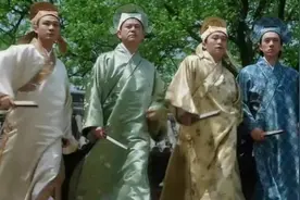 吴镇宇和周星驰一起的四大才子，当初很多人没注意到吧。图片