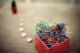 我恨你，但爱你，却毁了自己图片