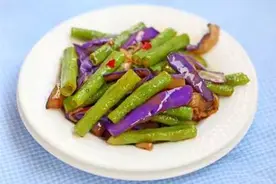 做菜什么时候放盐最好？今天终于知道答案啦！图片