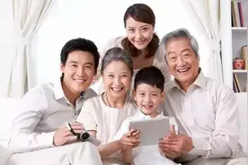 不能时刻陪爸妈？就给他们一个安全舒适的家吧 | 家有老人的装修设计要点图片