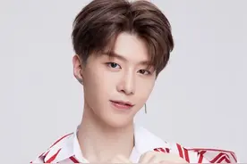 乐华娱乐练习生范丞丞微博粉丝破两百万图片