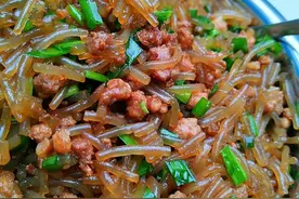 韭菜猪肉包子中韭菜是怎么保持翠绿的？图片