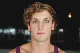 网红“劈叉哥”短片拍自杀者遗体 被网友狂批图片