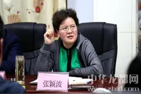 扶沟县长张颖波就蔬菜产业发展等进行一线座谈图片