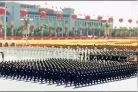 解放军特种兵和海军方队出场，太威武了，外国人：太震撼了！视频封面