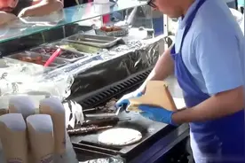 墨西哥街头最正宗的鸡肉卷，馅料丰富，看完分分钟想去墨西哥！视频封面