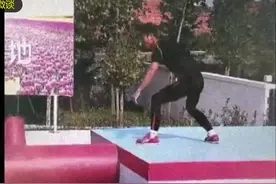 牛人水上闯关，35秒全过，导演：下次我不想在名单上看到他！视频封面