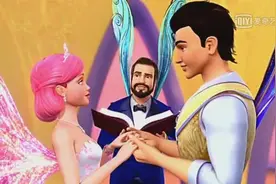 芭比公主之公主与骑士结婚，邪恶的相机仙子被惩罚打扫整个皇宫