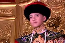 秀女主动给皇上出题，不料答案是昏君，真逗！视频封面