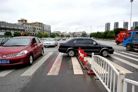 路口掉头总经常被罚？那你是不了解这些规则！图片