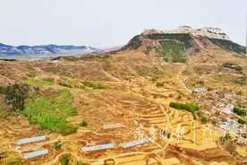 瞰齐鲁｜鸟瞰长清马山，卧马之下小山村图片