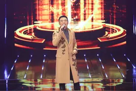 钟镇涛唱《两只蝴蝶》首度接受人工智能打分图片