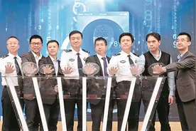 交警实行“刷脸”执法图片