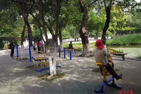 武汉公共健身场所不见双杠，是出于安全考虑图片