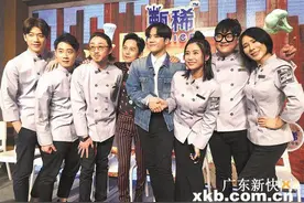 何炅称王嘉尔“还是那么爱吃醋”图片