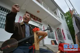 洛南静板书：传承经典常演常新图片