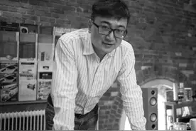 再不冒险就老了，辞掉工作开唱片店图片