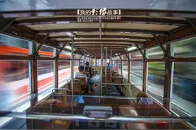 从铛铛车上看香港图片