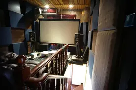 Hi-Fi+家庭影院+数控机床+模型+茶道+抄经=机长空间图片