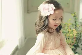 输血给出车祸的陌生小女孩，医生检验完血型后竟说她是我亲生女儿图片