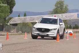 麋鹿测试：大众途观 vs 马自达CX-5，看完之后你会选择谁？