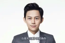 何炅全家福曝光  网友：家族基因真强大视频封面