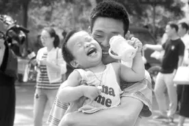 爸爸，这个六一我吃到奶油蛋糕了图片